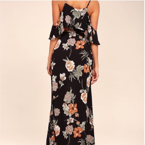 Lulu’s Black Floral Maxi Open Shoulder - Picture 2 of 7